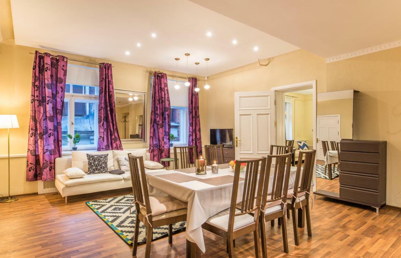 Charming Spacious 3 Bedroom In Old Town リガ エクステリア 写真