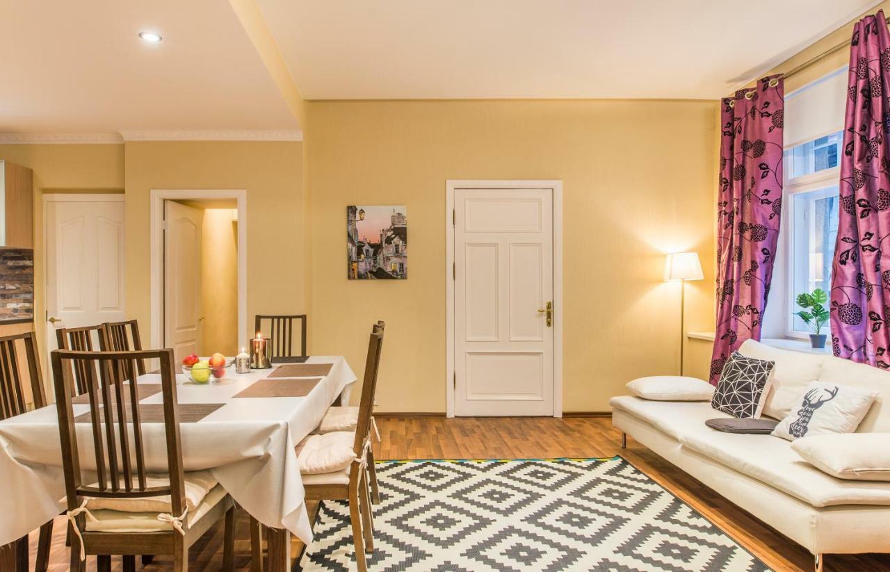Charming Spacious 3 Bedroom In Old Town リガ エクステリア 写真