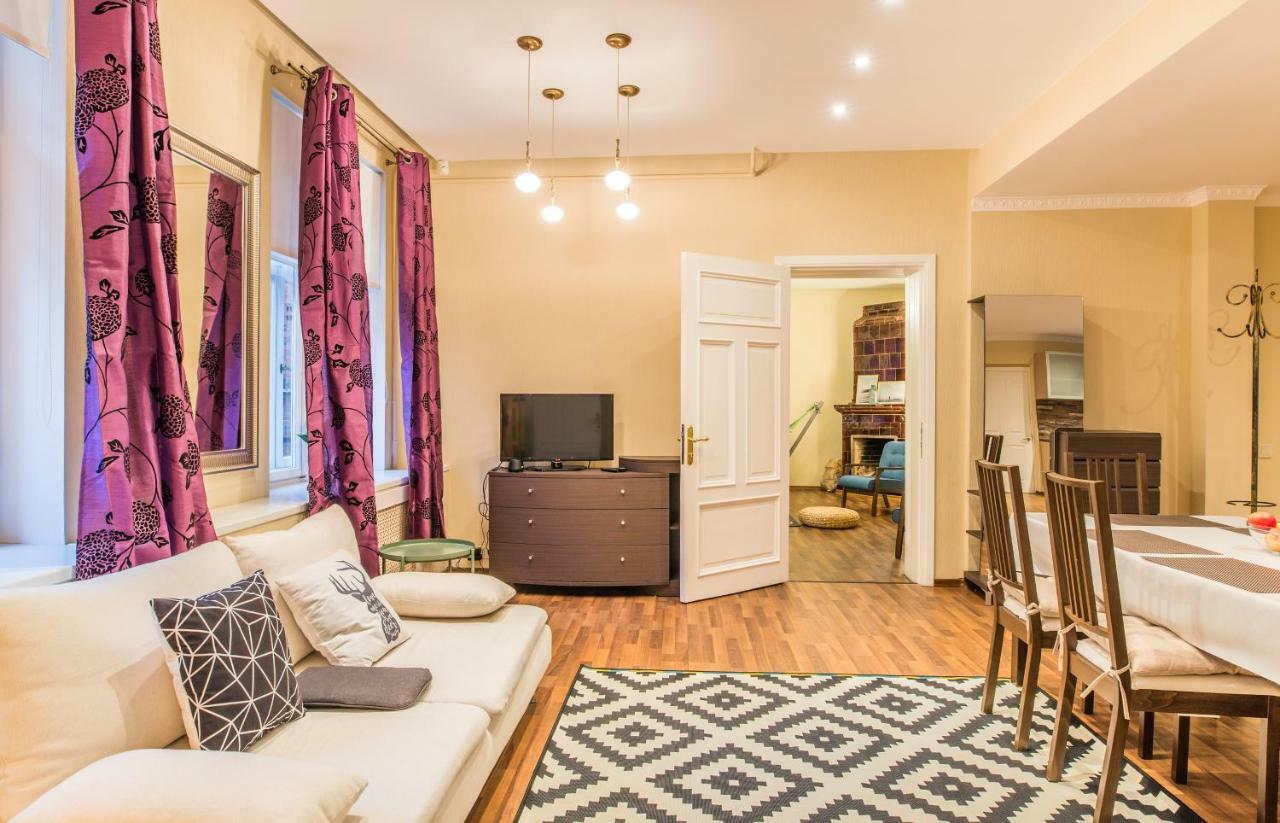 Charming Spacious 3 Bedroom In Old Town リガ エクステリア 写真
