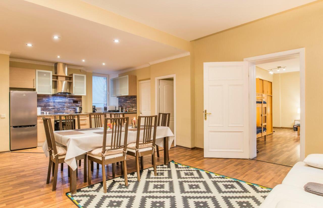 Charming Spacious 3 Bedroom In Old Town リガ エクステリア 写真
